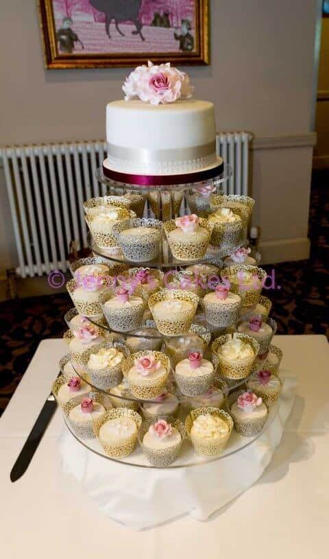Cupcakes with floral Detail