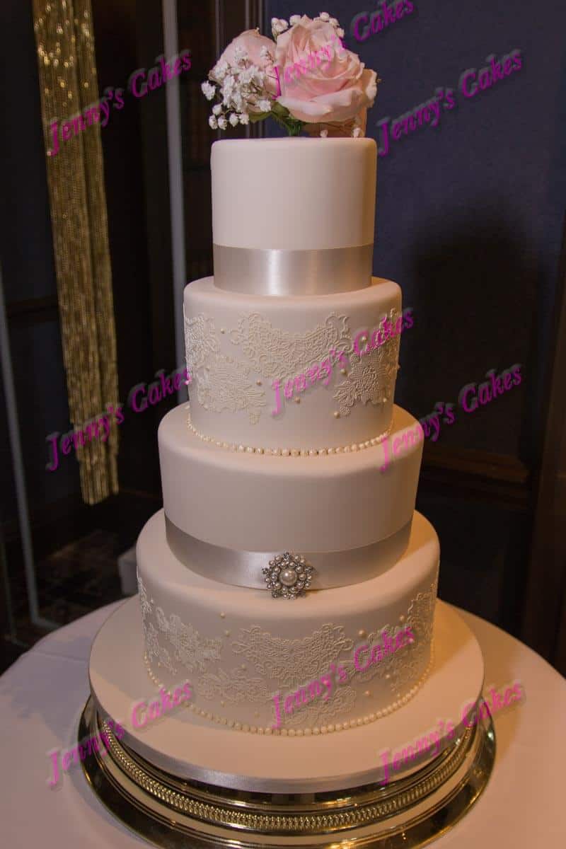 Elegant Wedding Cake with fine sugar lace detail
